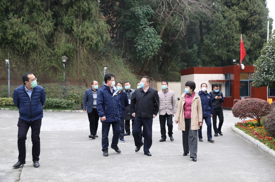 軍地攜手、共克時(shí)艱 ——綿陽(yáng)市長(cháng)元方到公司了解防疫及復工情況