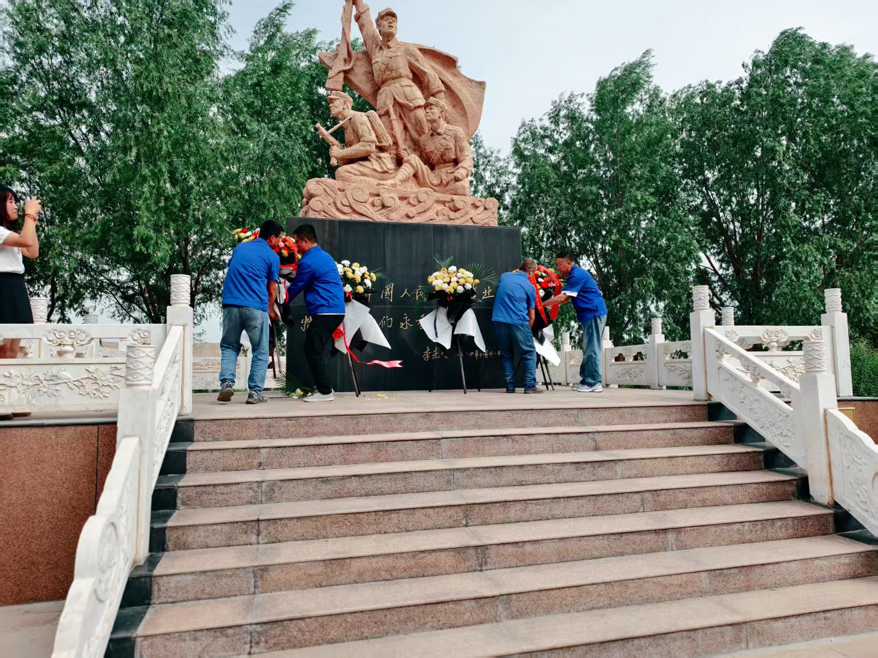 ec64afe9ced340f39c8315578ec249c